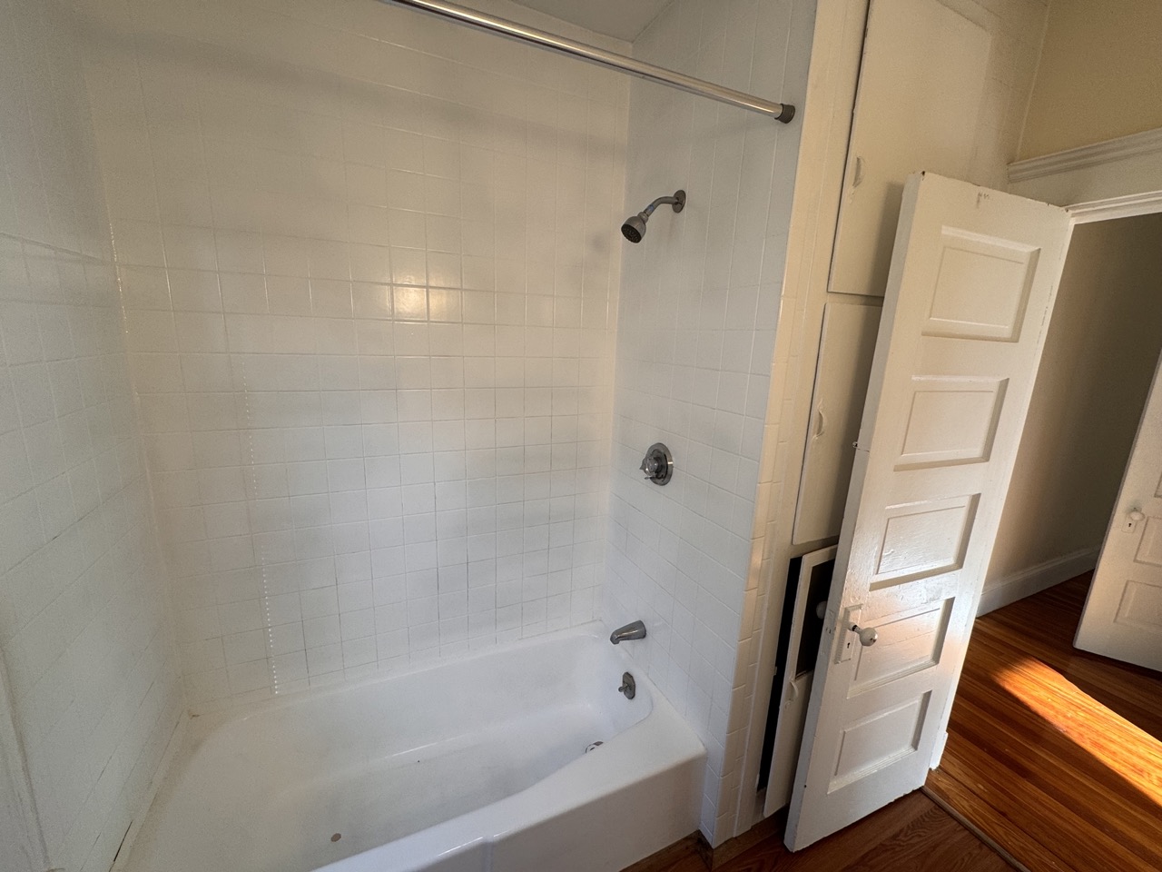 2 bed, 1 bath apartment for rent at 44 Wilson Ave, Waverley — photo 16 of 21