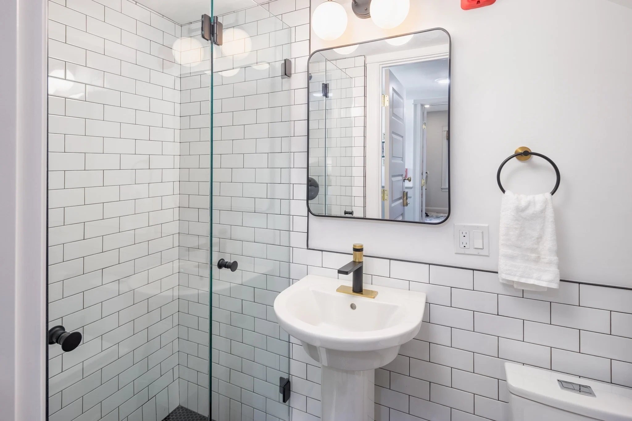 8+ bed, 4+ bath apartment for rent at 44 Winslow Rd, Coolidge Corner — photo 26 of 35
