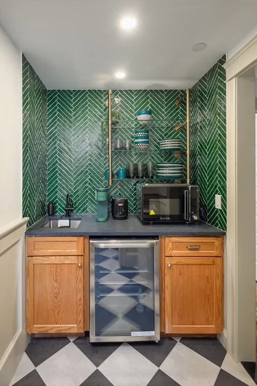 8+ bed, 4+ bath apartment for rent at 44 Winslow Rd, Coolidge Corner — photo 19 of 35