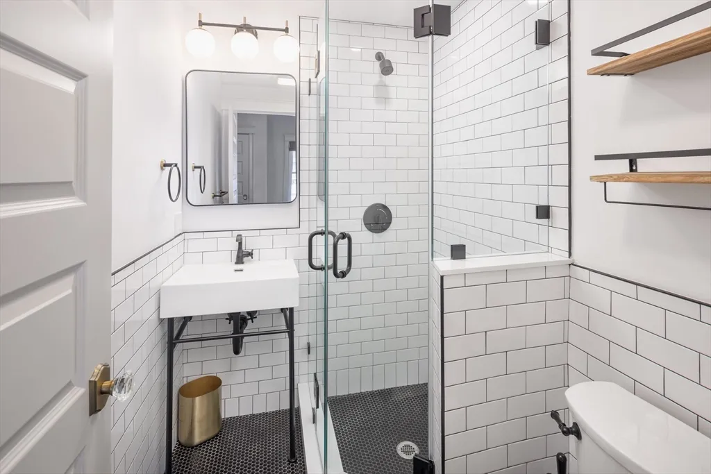 8+ bed, 4+ bath apartment for rent at 44 Winslow Rd, Coolidge Corner — photo 24 of 35