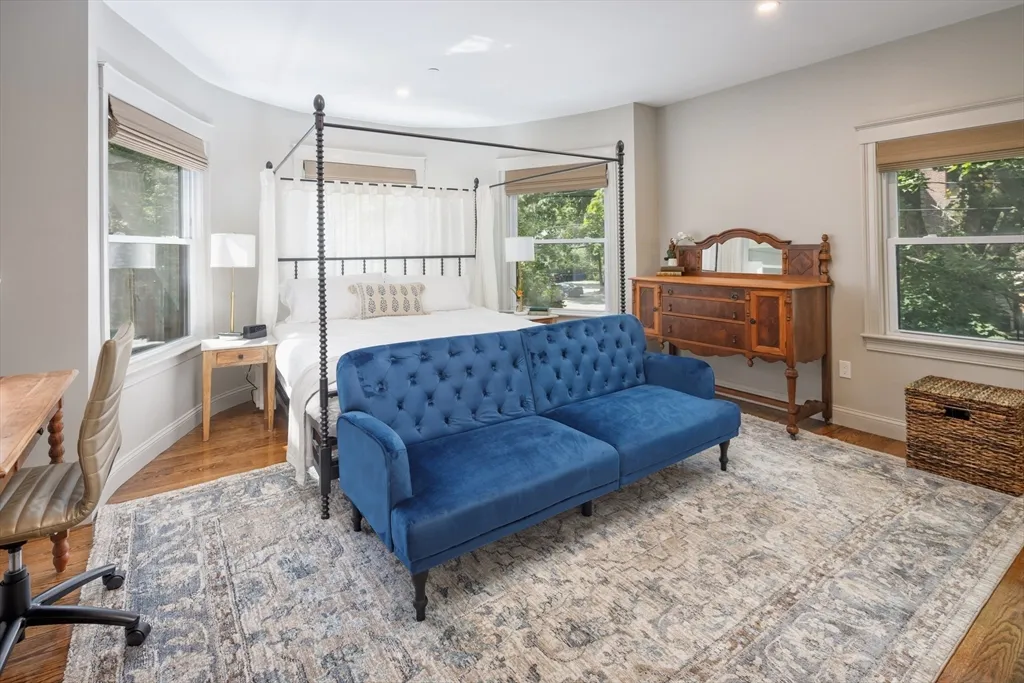 8+ bed, 4+ bath apartment for rent at 44 Winslow Rd, Coolidge Corner — photo 17 of 35