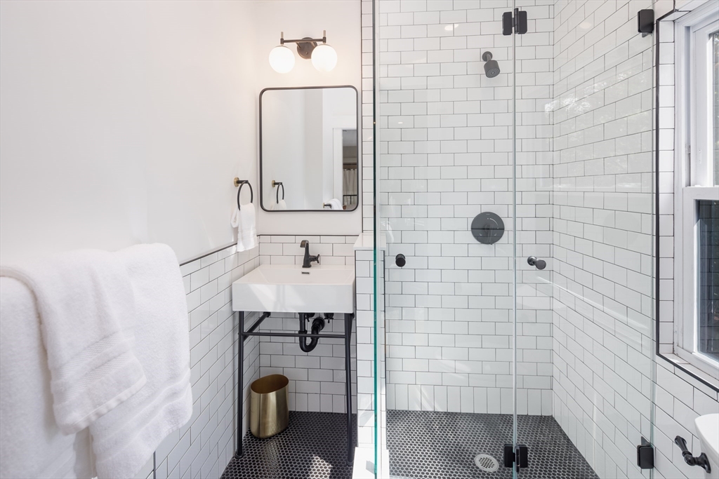 1 bed, 1 bath apartment for rent at 44 Winslow Rd Unit 44, North Brookline — photo 32 of 35
