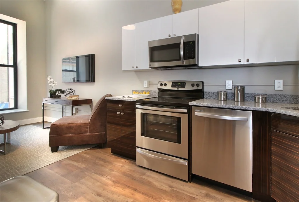 Studio bed, 1 bath apartment for rent at 44 Winter St Unit 206, Boston Downtown — photo 2 of 12
