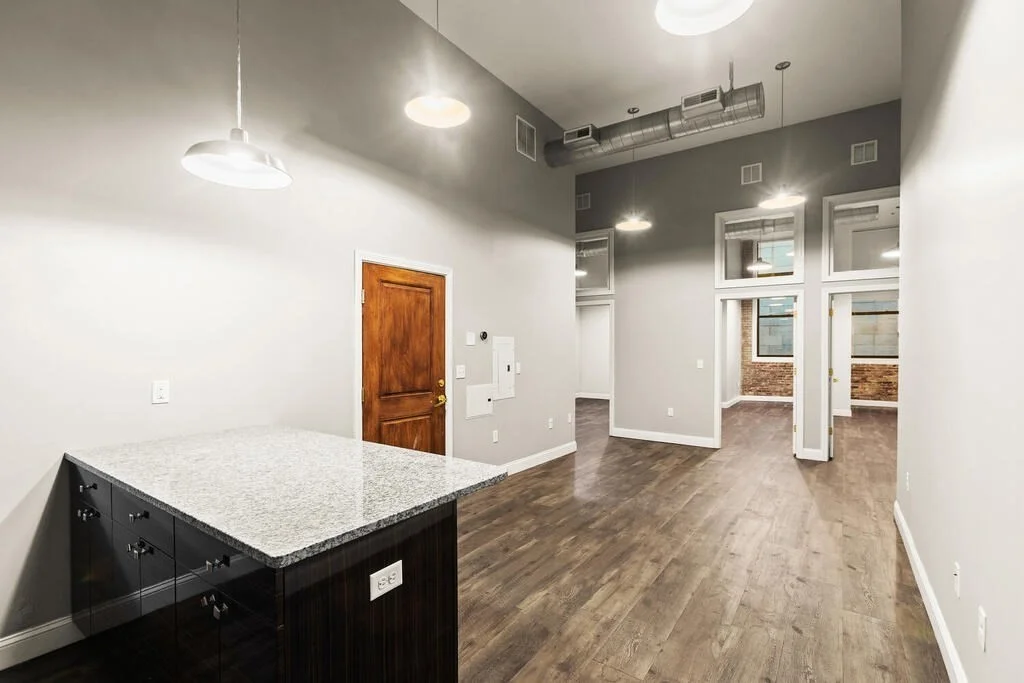 3 bed, 2 bath apartment for rent at 44 Winter St Unit 302, Midtown — photo 1 of 8