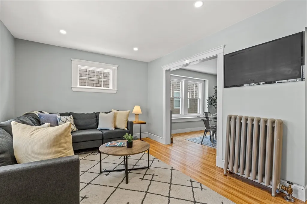 2 bed, 1 bath apartment for rent at 44 Woods Ave Unit 44, West Somerville — photo 9 of 35