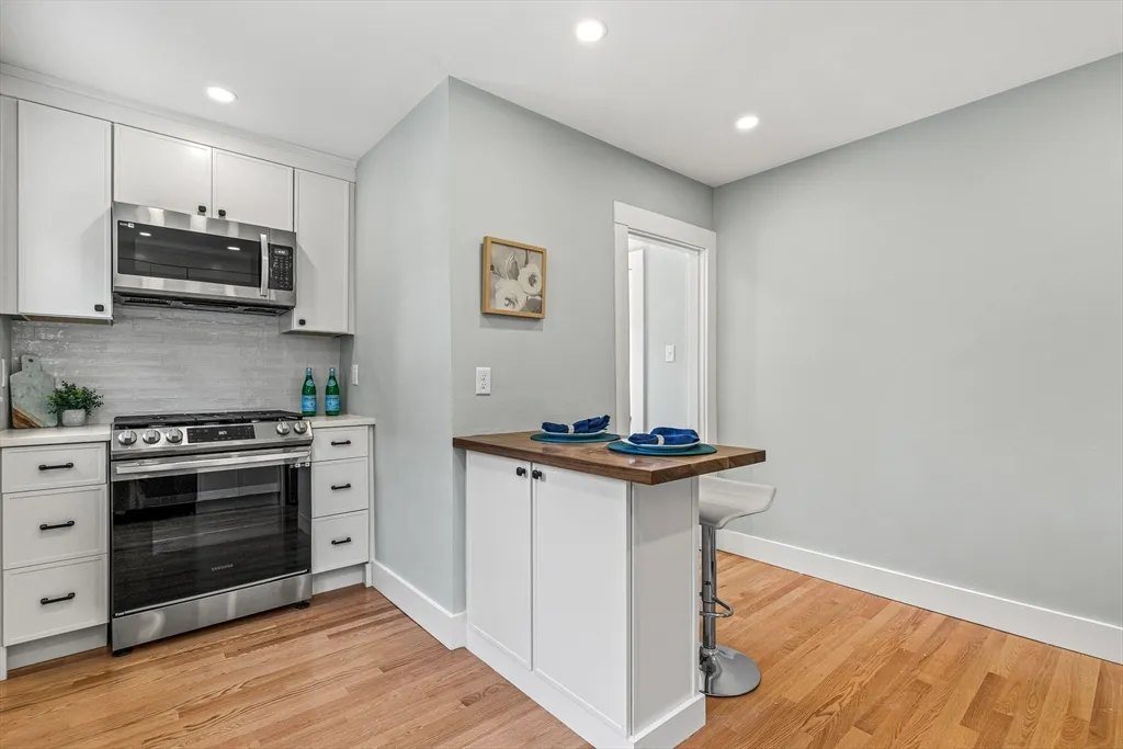 2 bed, 1 bath apartment for rent at 44 Woods Ave Unit 44, West Somerville — photo 27 of 35