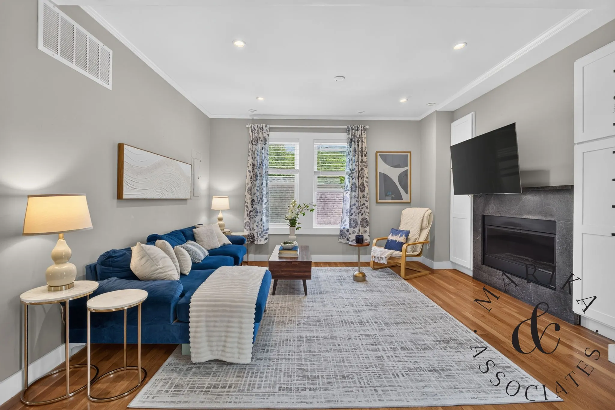 4 bed, 3 bath apartment for rent at 44 Worley St Unit 2, West Roxbury — photo 2 of 29