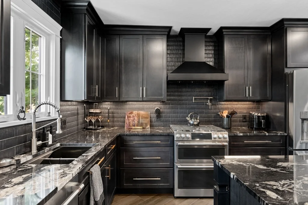 2 bed, 2 bath apartment for rent at 44 Young St, Quincy — photo 8 of 38