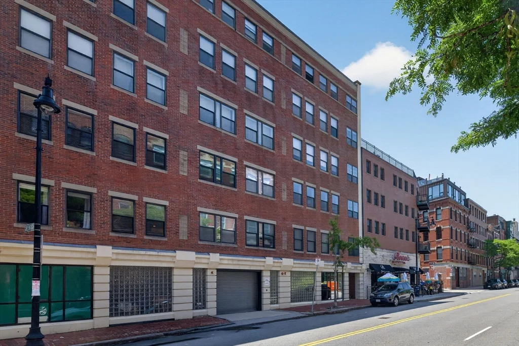 1 bed, 1 bath apartment for rent at 440 Commercial St Unit 202, North End — photo 24 of 26