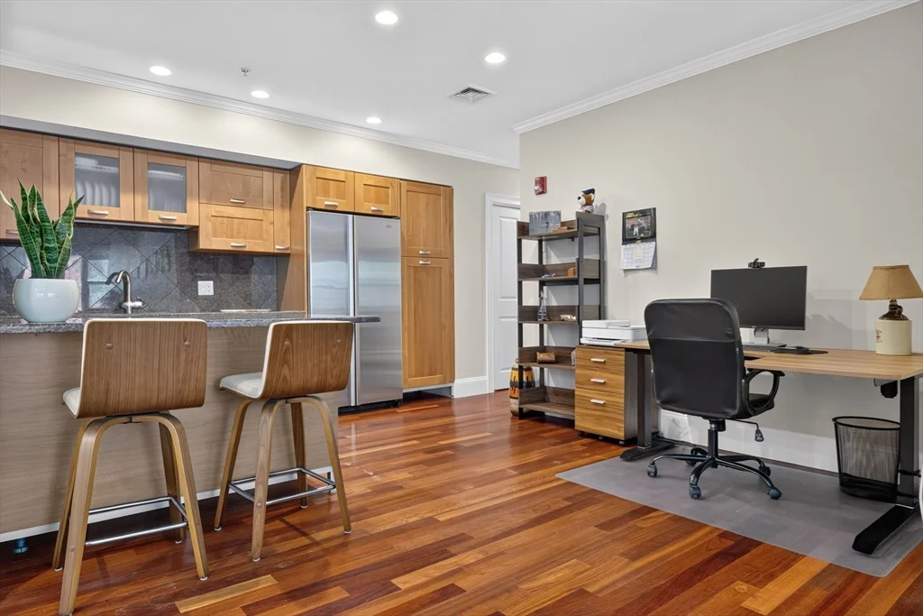 1 bed, 1 bath apartment for rent at 440 Commercial St Unit 202, North End — photo 9 of 26
