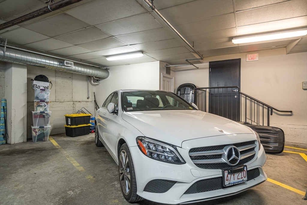 2 bed, 1 bath apartment for rent at 440 Commercial St Unit 503, Waterfront — photo 14 of 18