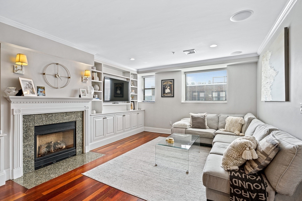 2 bed, 1 bath apartment for rent at 440 Commercial St Unit 503, Waterfront — photo 7 of 18