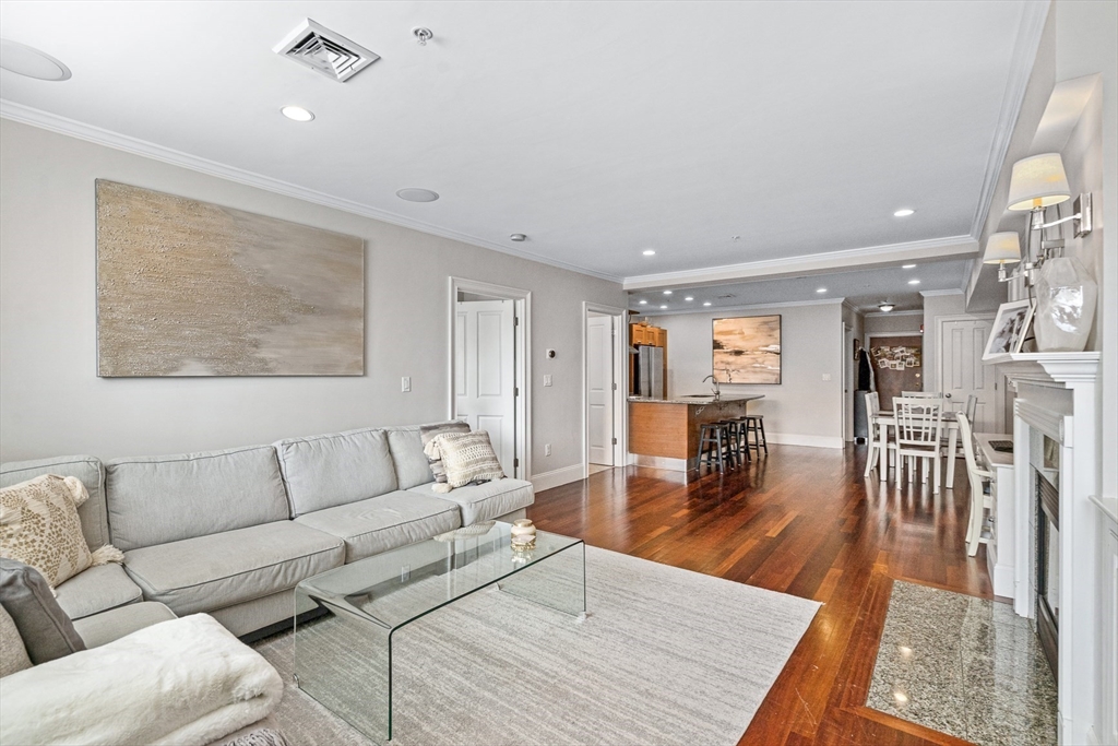 2 bed, 1 bath apartment for rent at 440 Commercial St Unit 503, Waterfront — photo 8 of 18