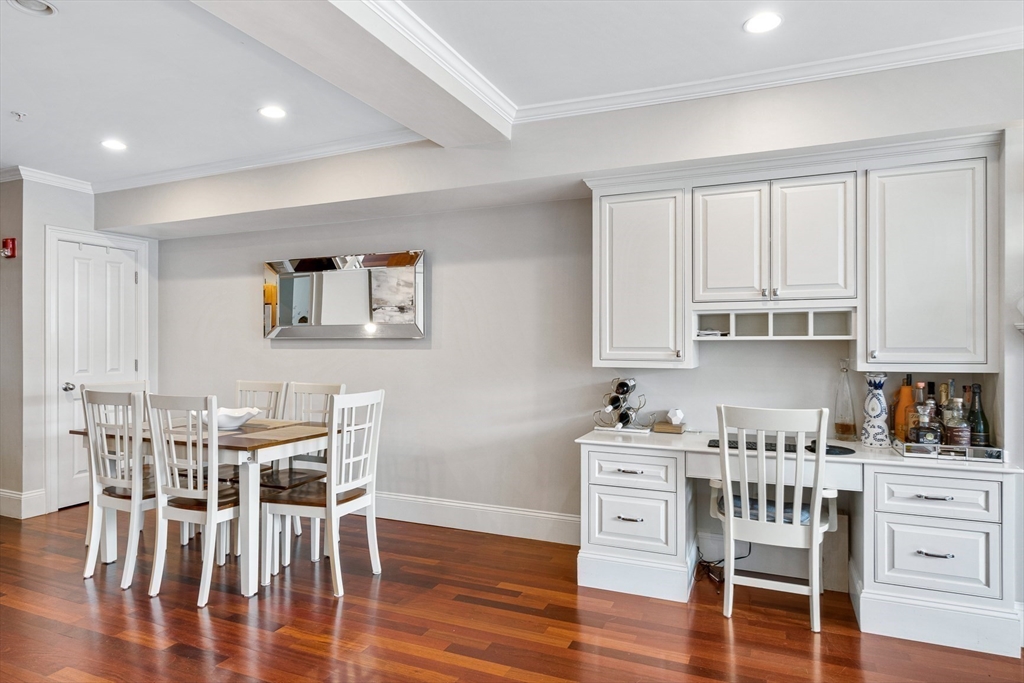 2 bed, 1 bath apartment for rent at 440 Commercial St Unit 503, Waterfront — photo 9 of 18