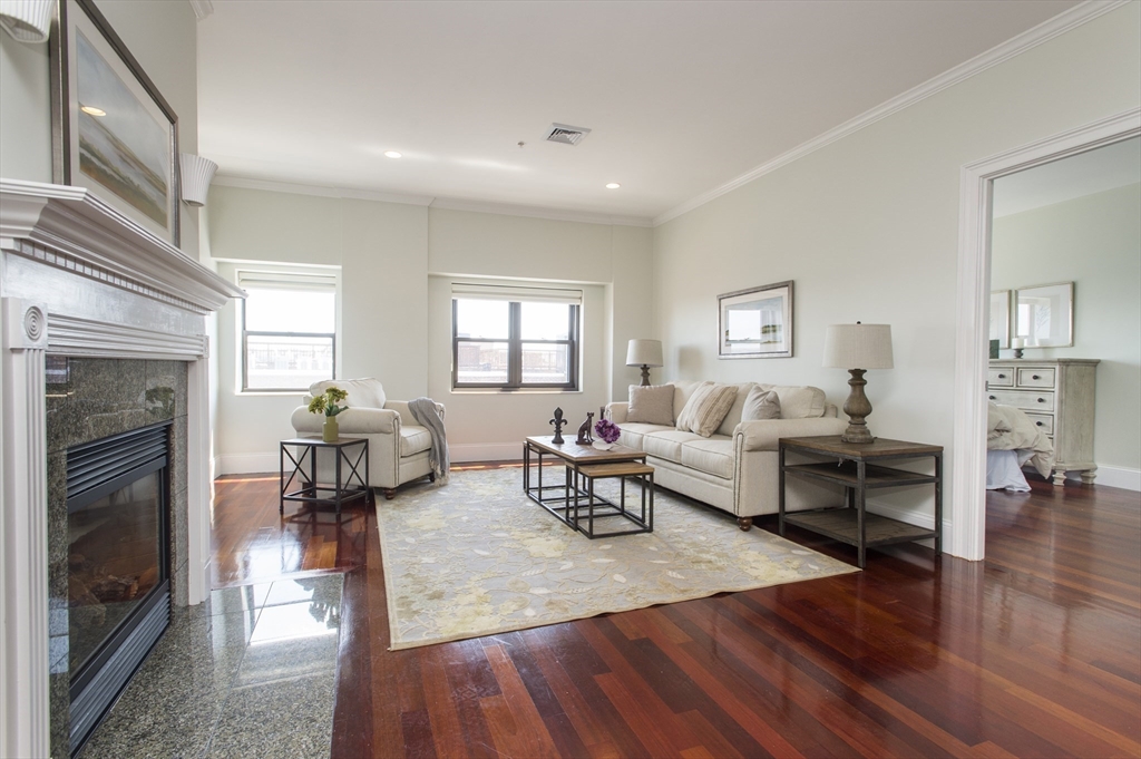 2 bed, 1 bath apartment for rent at 440 Commercial St Unit 603, Waterfront — photo 6 of 19