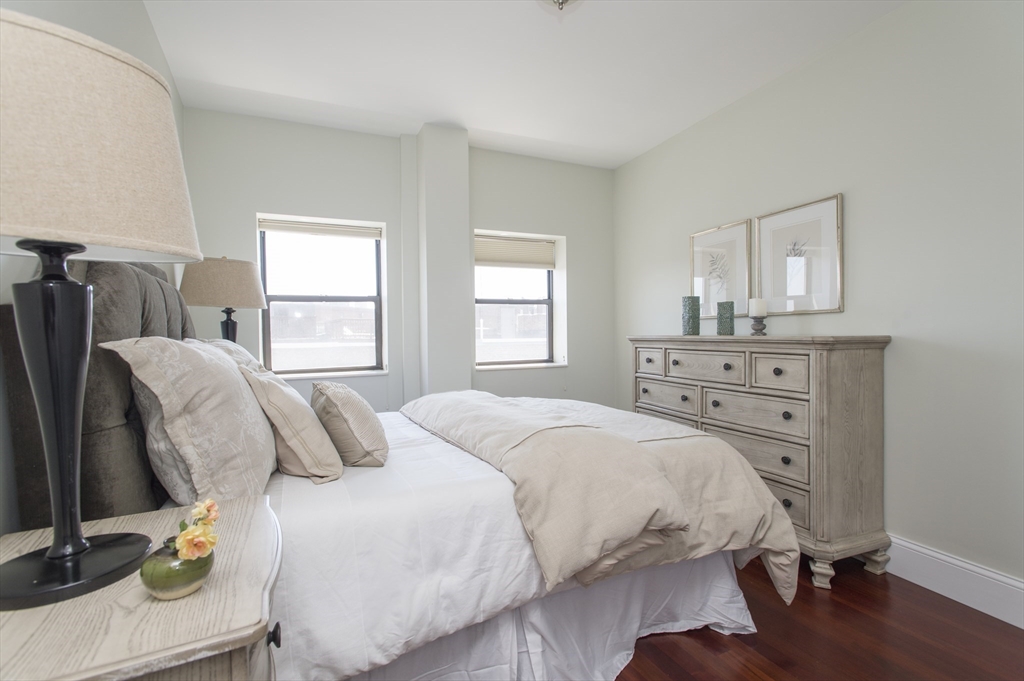 2 bed, 1 bath apartment for rent at 440 Commercial St Unit 603, Waterfront — photo 7 of 19