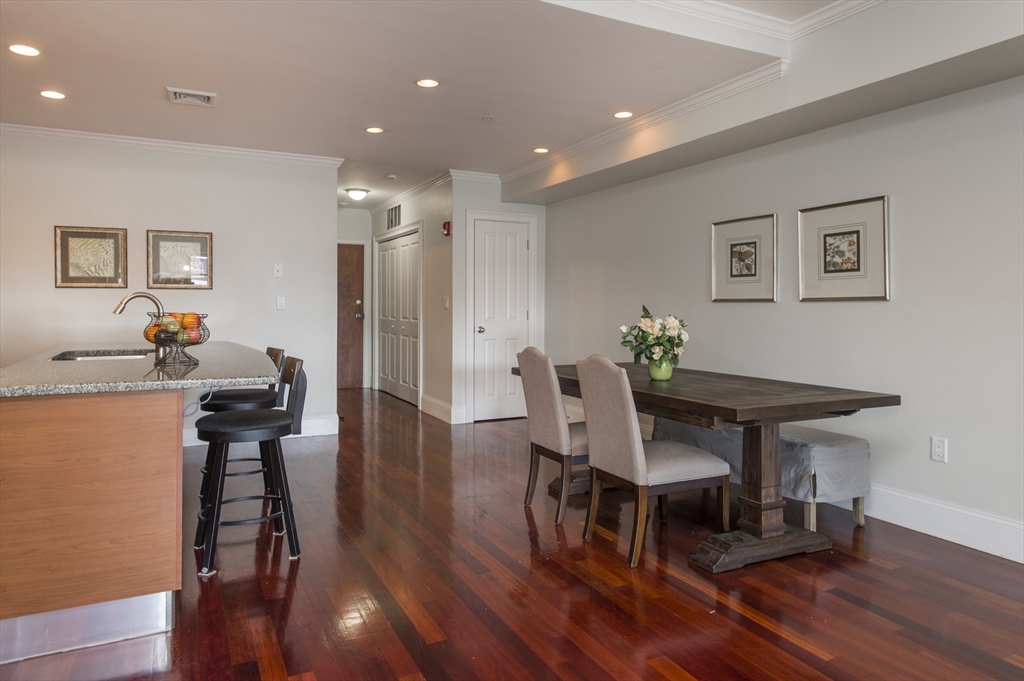 2 bed, 1 bath apartment for rent at 440 Commercial St Unit 603, Waterfront — photo 5 of 19