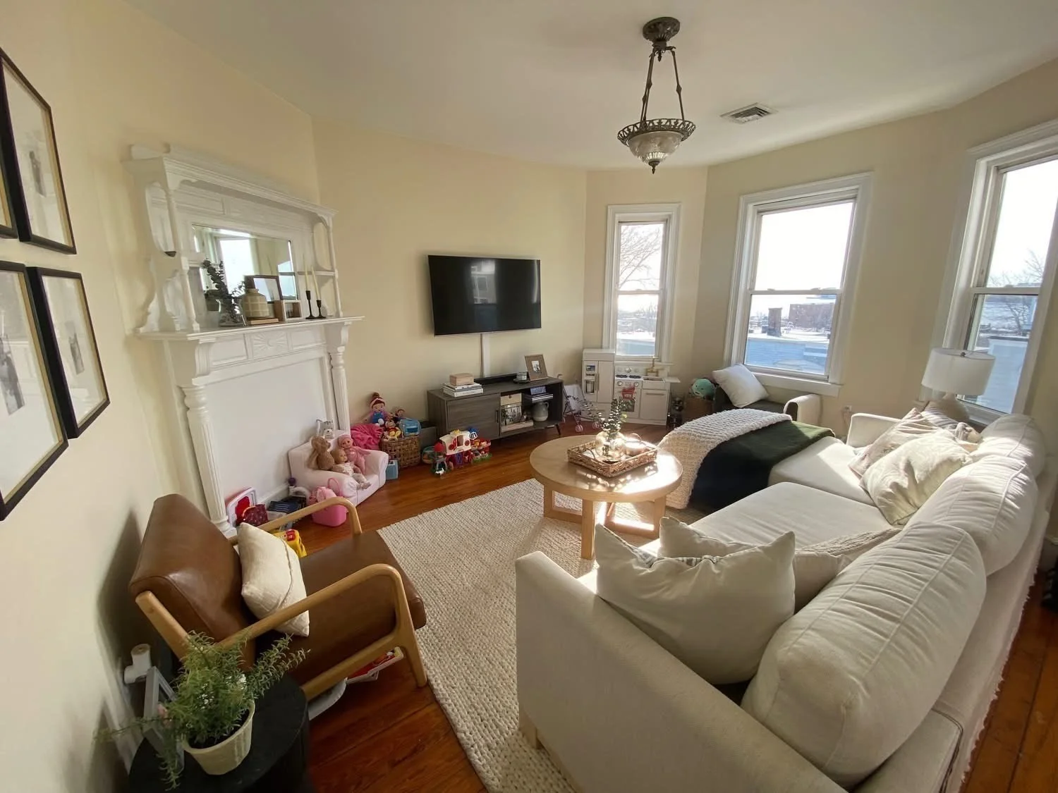 2 bed, 1 bath apartment for rent at 440 E 6th St Unit 3, South Boston — photo 3 of 8