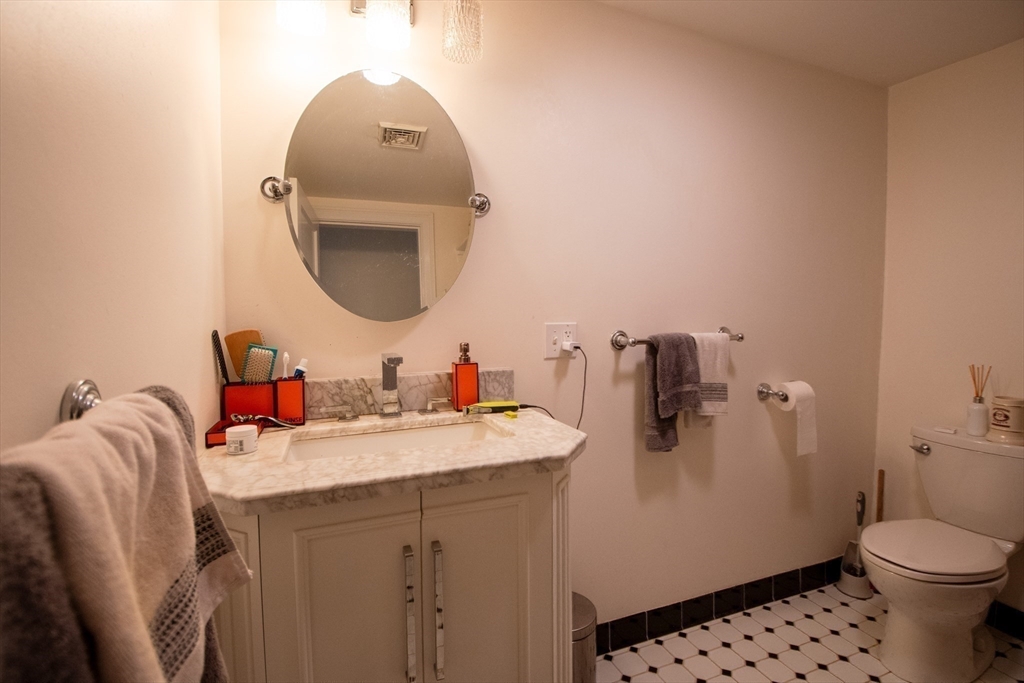 1 bed, 1 bath apartment for rent at 440 Hanover Unit 4D, North End — photo 11 of 13