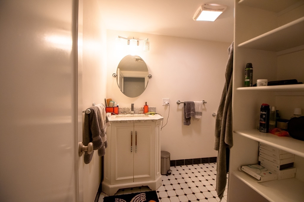 1 bed, 1 bath apartment for rent at 440 Hanover Unit 4D, North End — photo 12 of 13