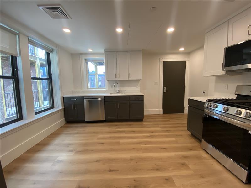 2 bed, 1.5 bath apartment for rent at 440 Massachusetts Ave Unit 6, Cambridgeport