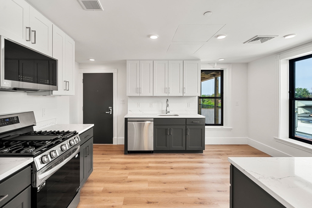 4 bed, 2 bath apartment for rent at 440 Massachusetts Ave Unit 7, Central Square — photo 3 of 25