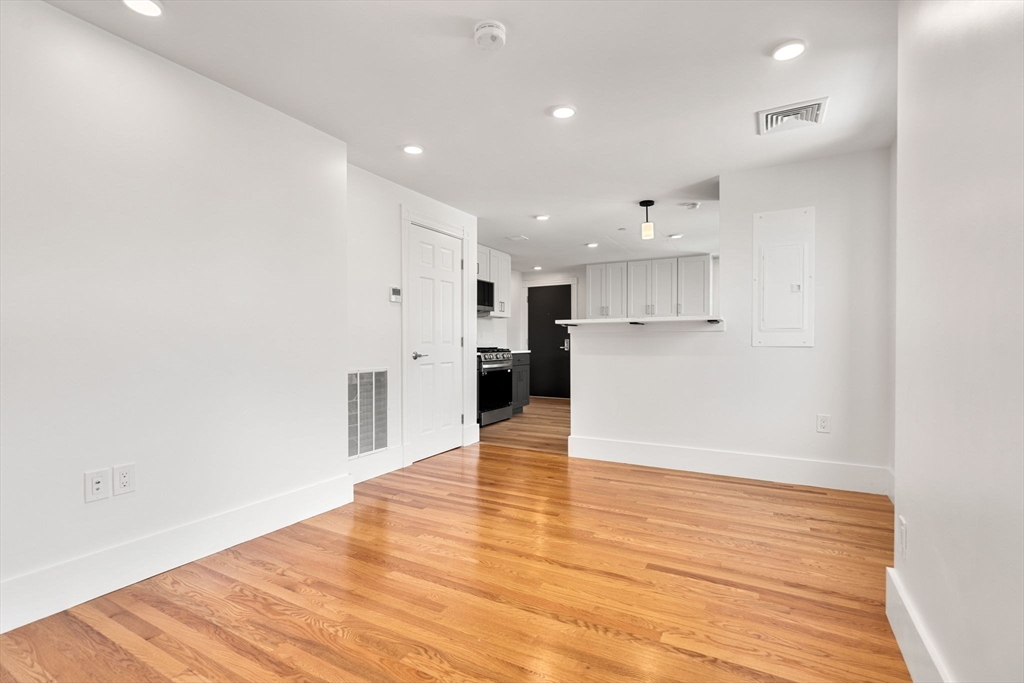 4 bed, 2 bath apartment for rent at 440 Massachusetts Ave Unit 7, Central Square — photo 12 of 25