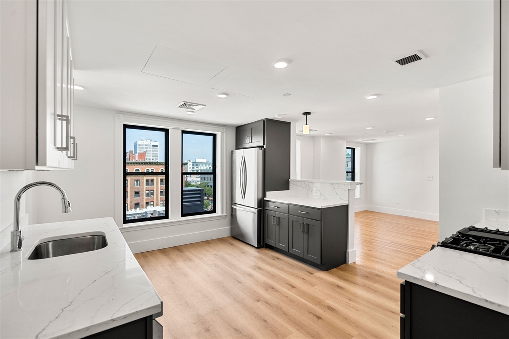 4 bed, 2 bath apartment for rent at 440 Massachusetts Ave Unit 7, Central Square — photo 2 of 25