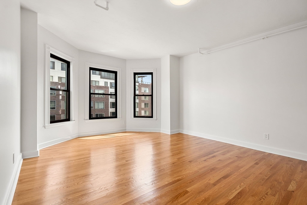 4 bed, 2 bath apartment for rent at 440 Massachusetts Ave Unit 7, Central Square — photo 14 of 25