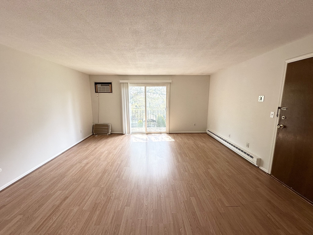 2 bed, 1 bath apartment for rent at 440 North Avenue Bdlg 4 Unit 85, Zip 01830 — photo 3 of 10