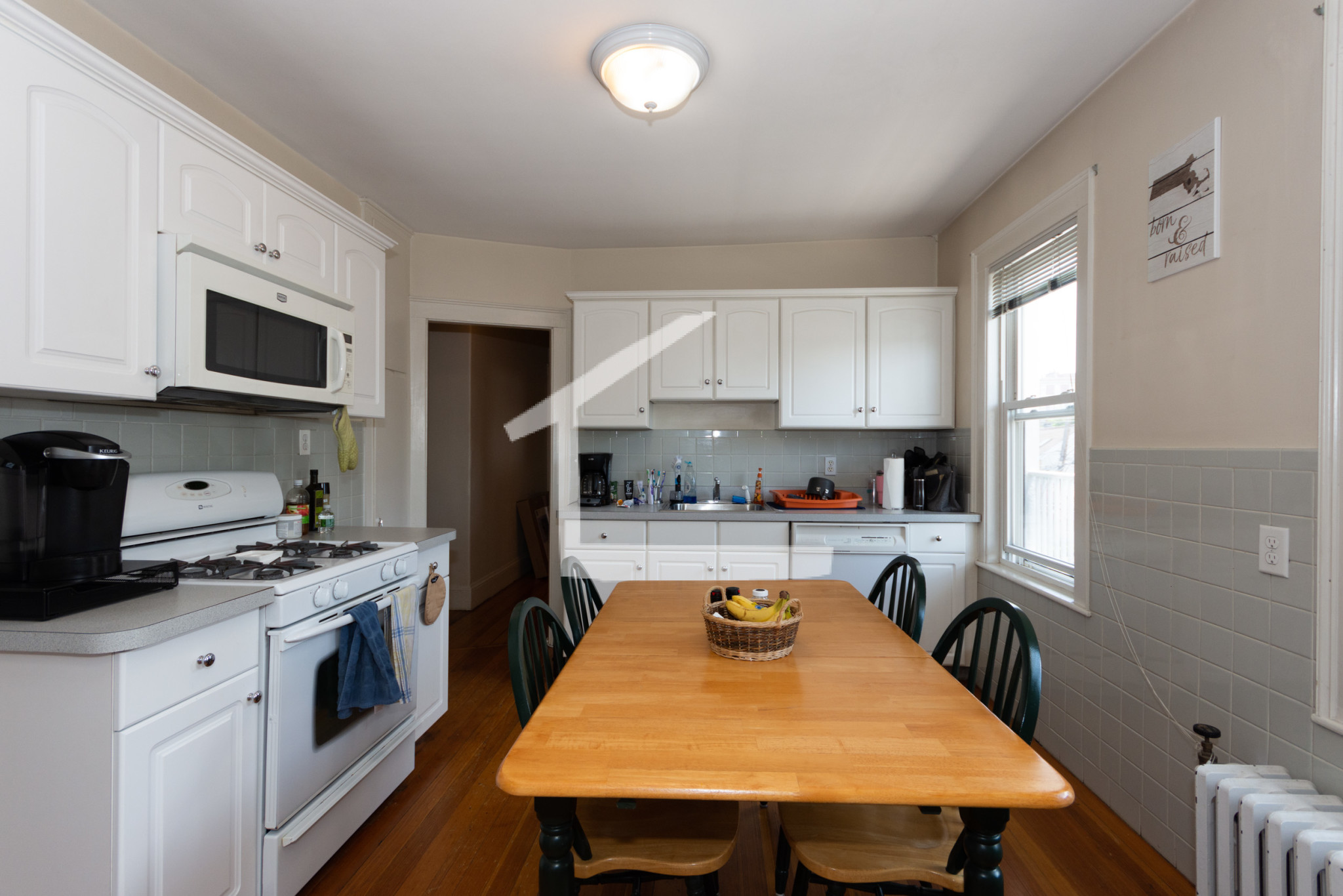3 bed, 1 bath apartment for rent at 440 Washington St Unit 3, Brighton — photo 2 of 9