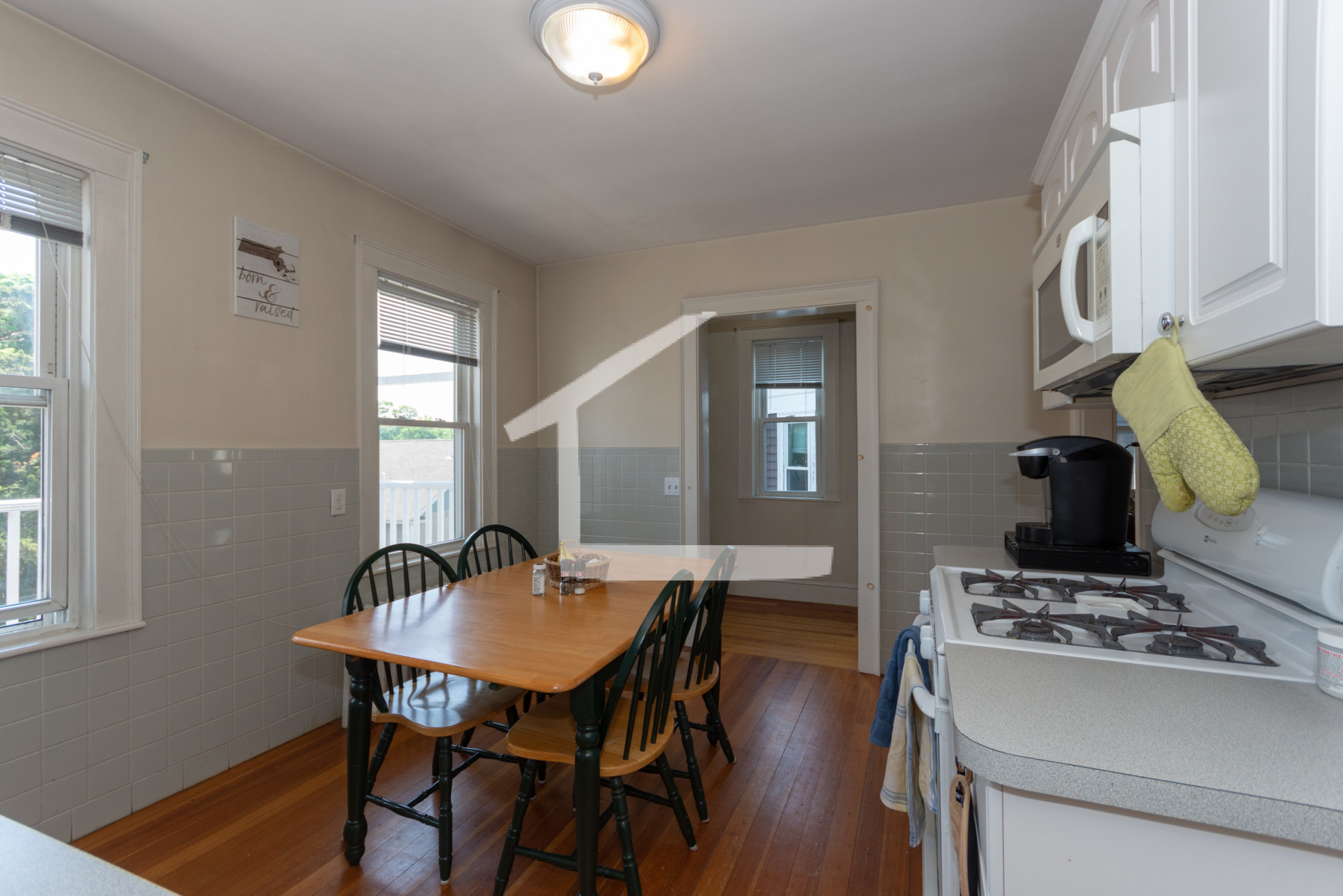 3 bed, 1 bath apartment for rent at 440 Washington St Unit 3, Brighton — photo 3 of 9