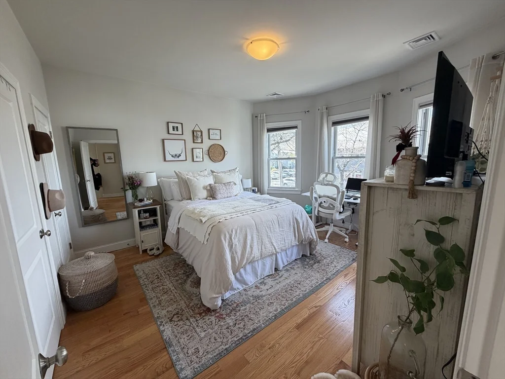3 bed, 2 bath apartment for rent at 440 Windsor St Unit 440, Kendall Square — photo 7 of 18