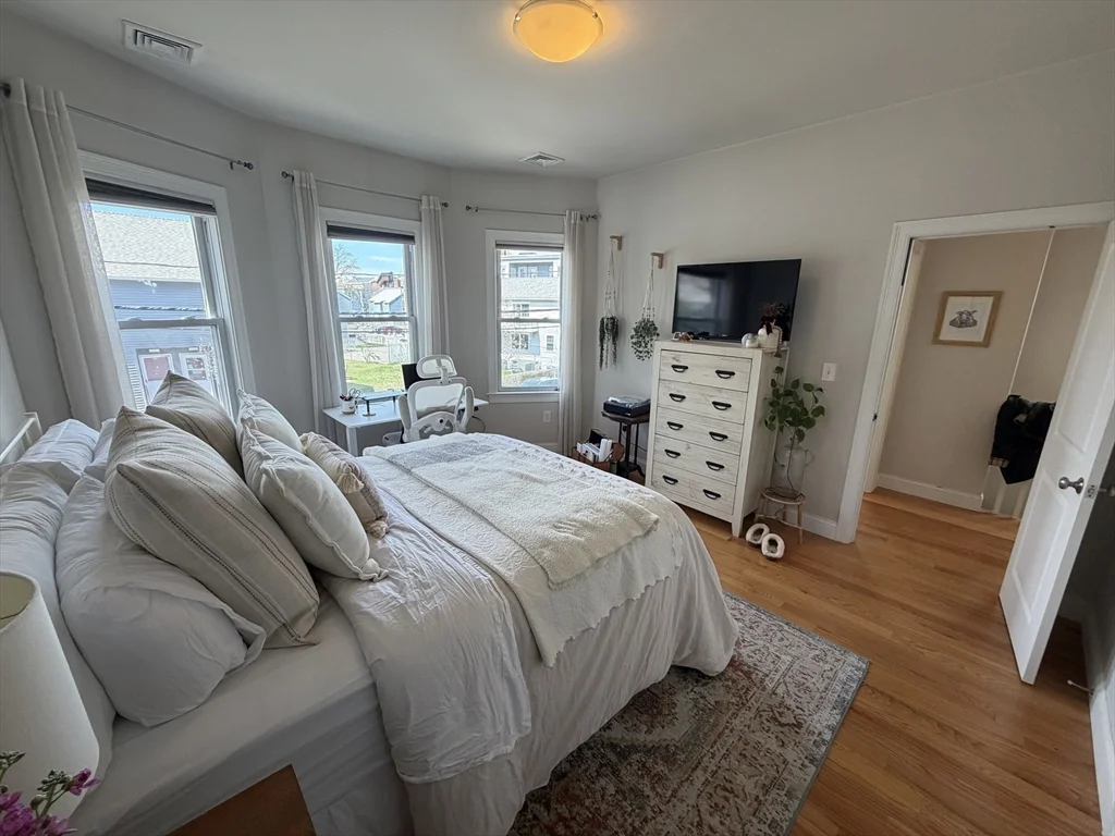 3 bed, 2 bath apartment for rent at 440 Windsor St Unit 440, Kendall Square — photo 8 of 18