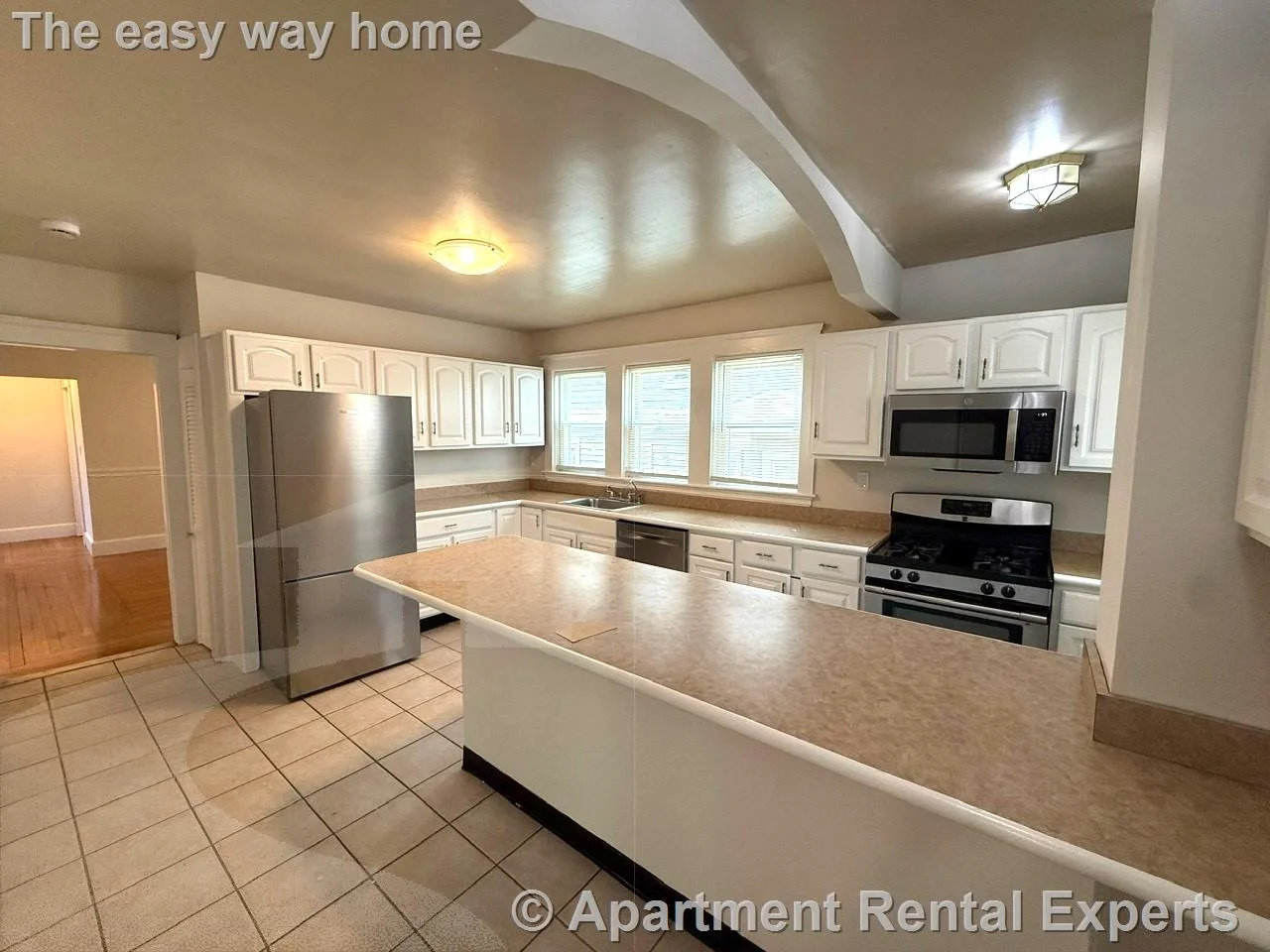 3 bed, 2 bath apartment for rent at 441 Broadway Unit 1, Winter Hill — photo 2 of 14
