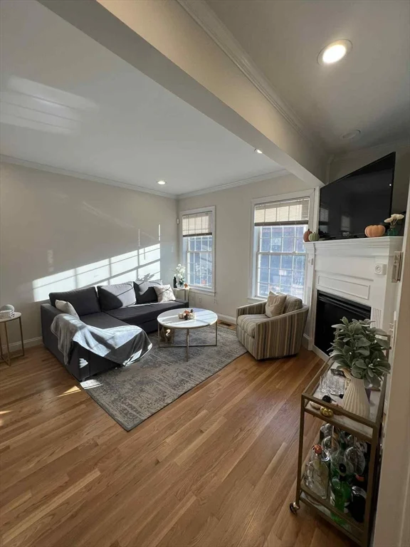 3 bed, 2 bath apartment for rent at 441 Bunker Hill St Unit 1, Charlestown — photo 3 of 13