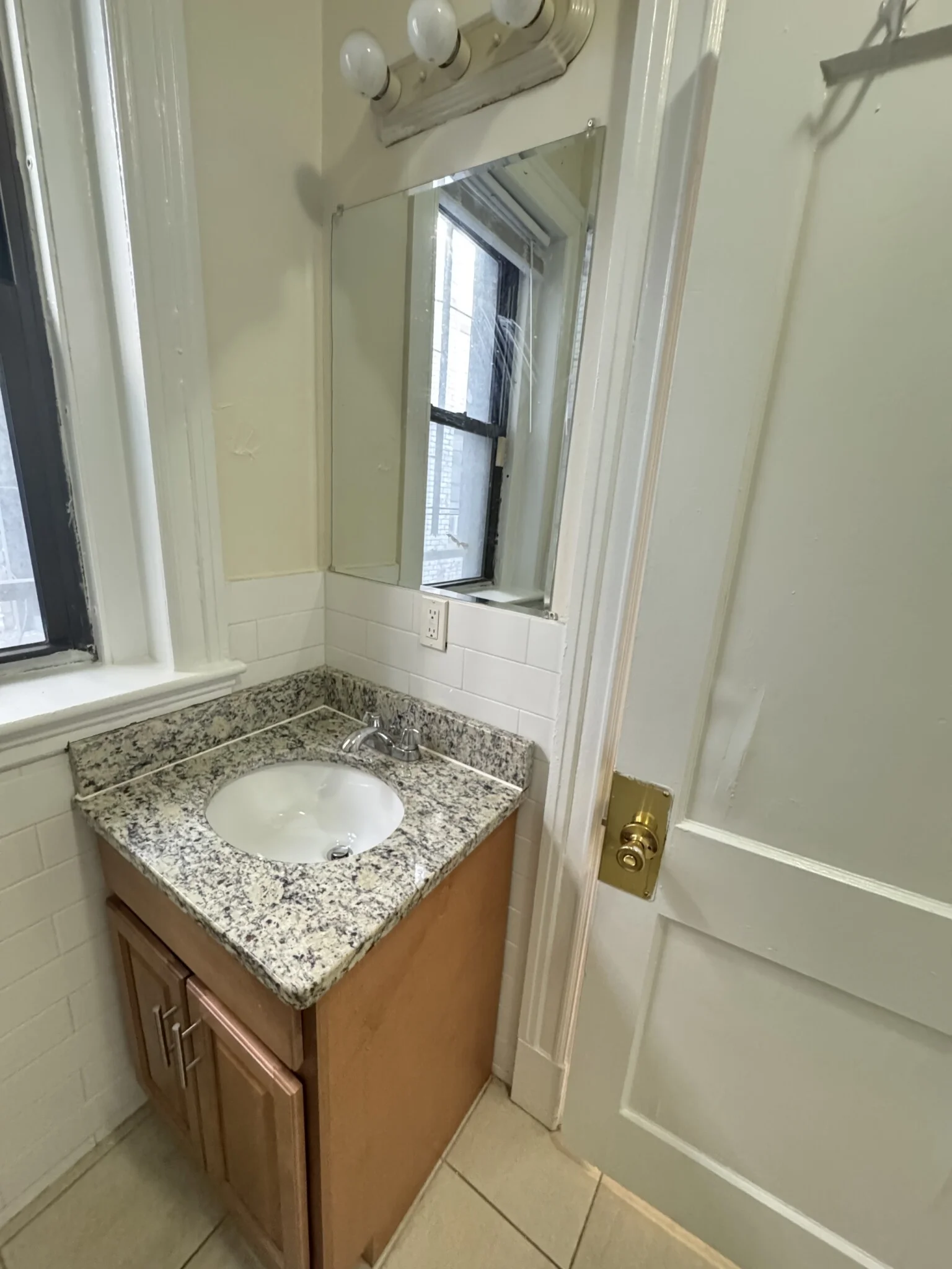 1 bed, 1 bath apartment for rent at 441 Cambridge St Unit 3, Allston — photo 6 of 7
