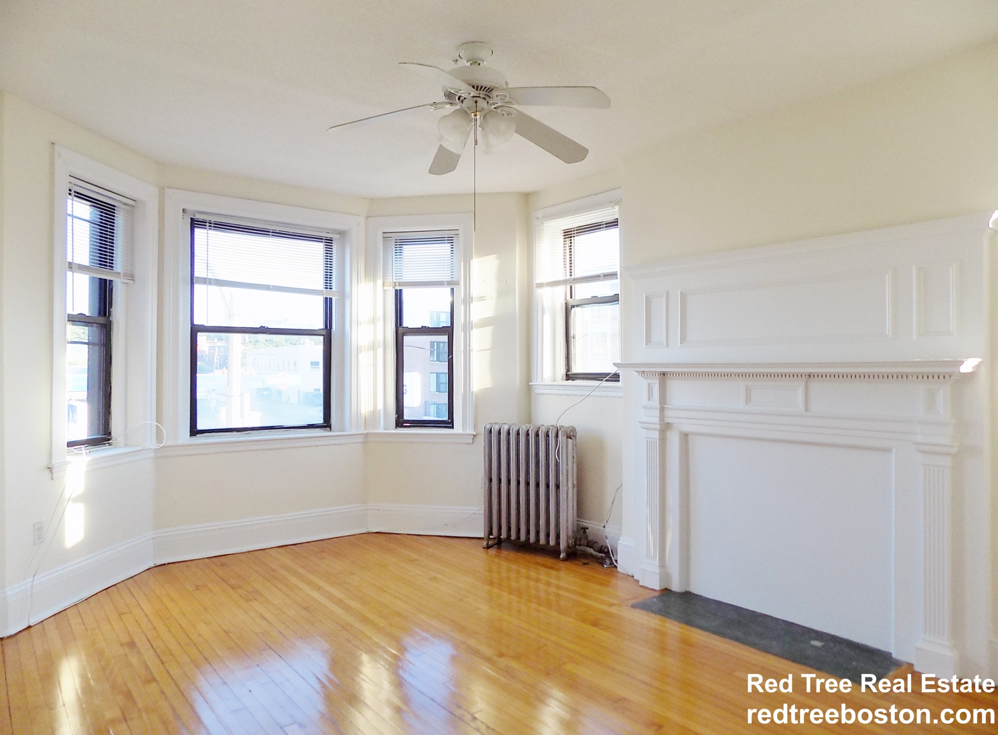 3 bed, 1 bath apartment for rent at 441 Cambridge St Unit 5, Allston