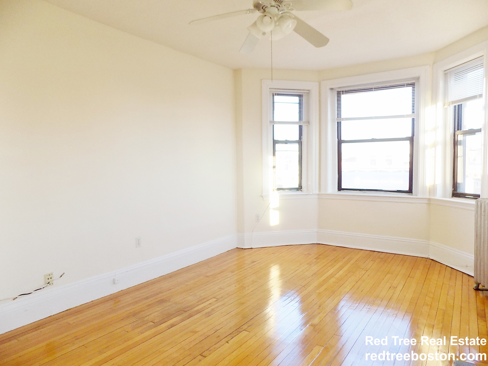 3 bed, 1 bath apartment for rent at 441 Cambridge St Unit 5, Allston — photo 2 of 12