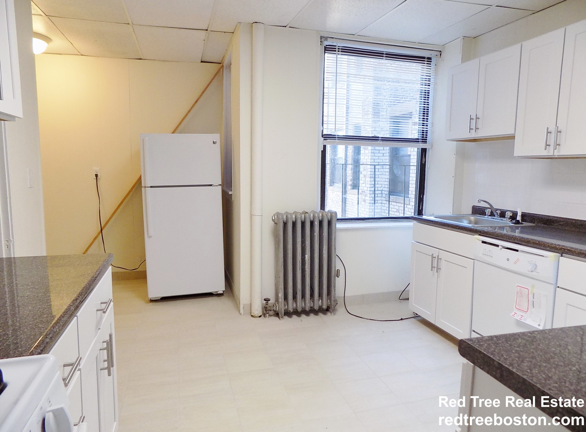 3 bed, 1 bath apartment for rent at 441 Cambridge St Unit 5, Allston — photo 4 of 12