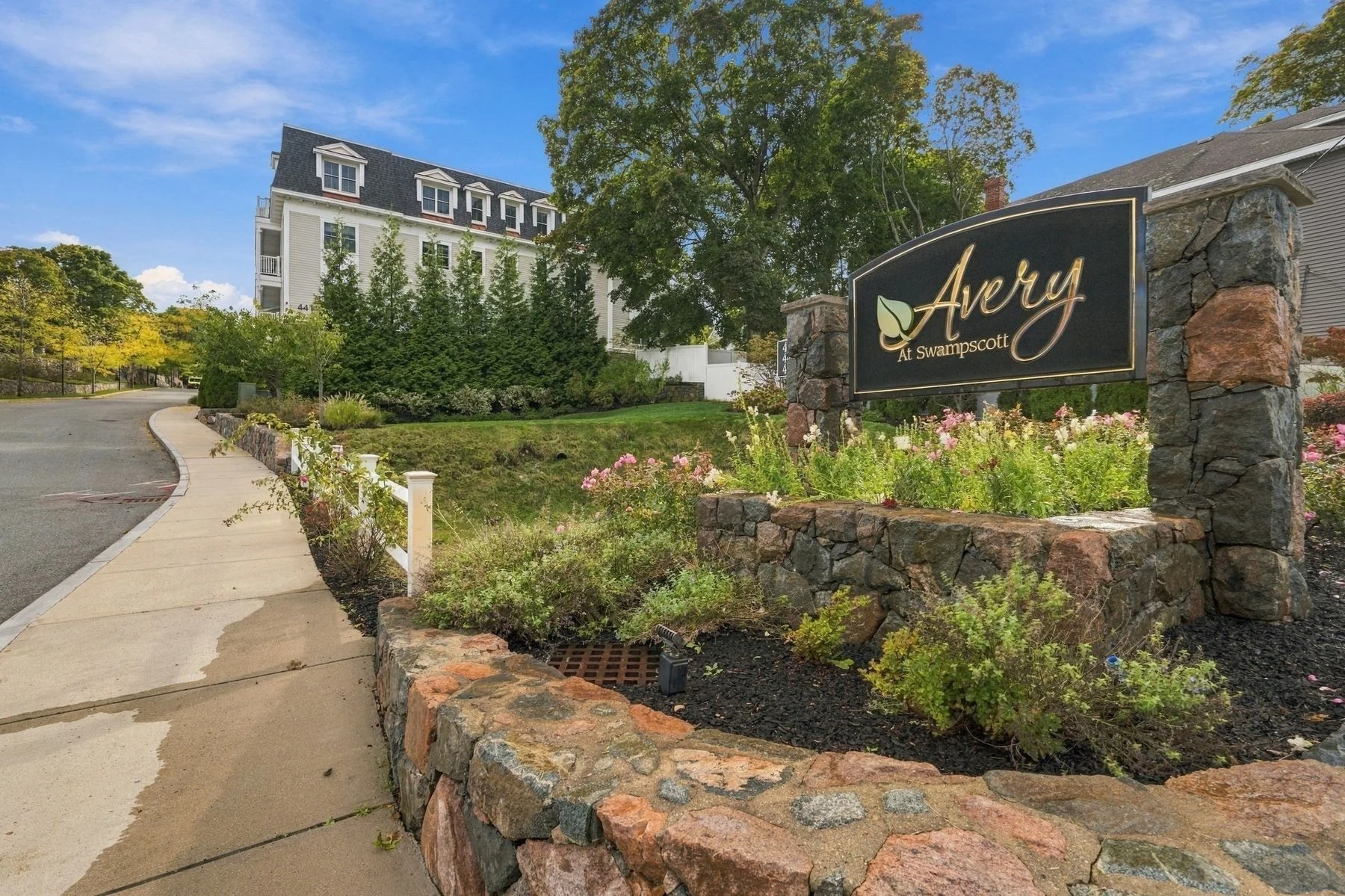 2 bed, 2 bath apartment for rent at 441 Essex St Unit 305, Swampscott — photo 1 of 41