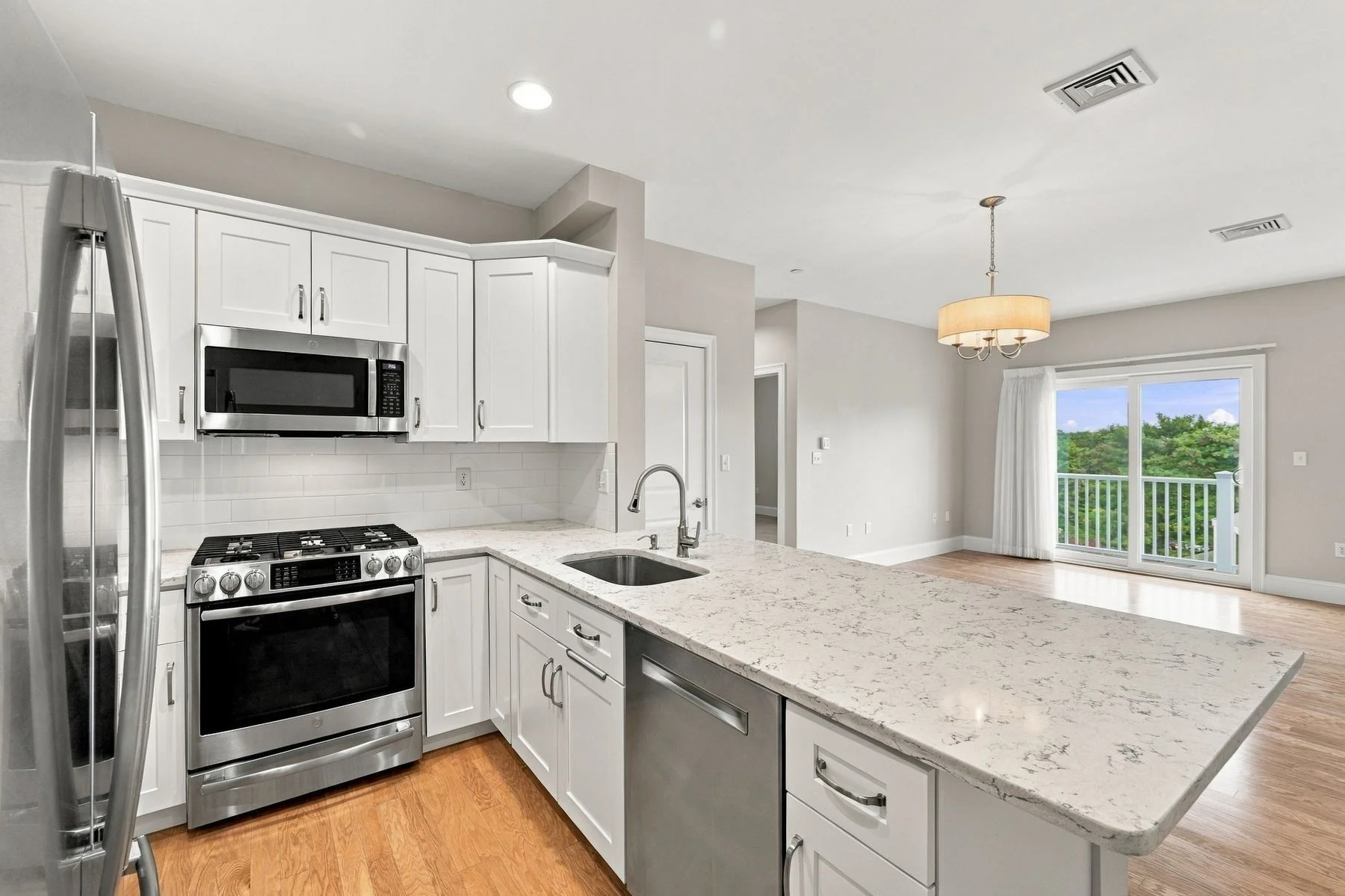 2 bed, 2 bath apartment for rent at 441 Essex St Unit 305, Swampscott — photo 4 of 41