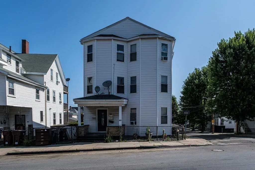 1 bed, 1 bath apartment for rent at 441 Ferry St Unit 1, Revere — photo 7 of 8