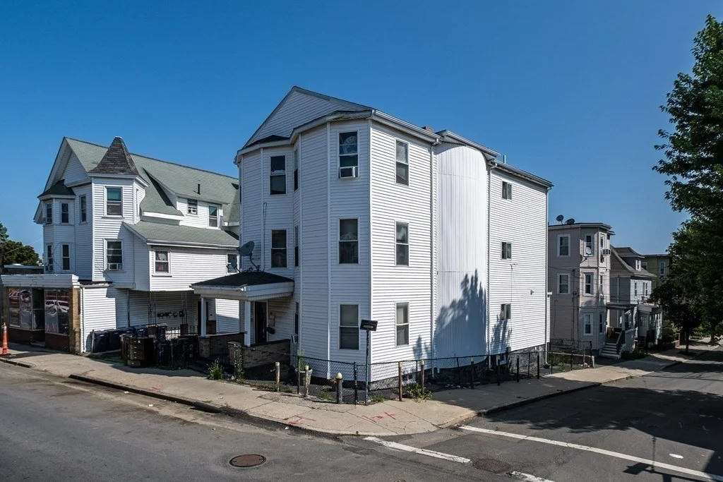 1 bed, 1 bath apartment for rent at 441 Ferry St Unit 1, Revere — photo 8 of 8