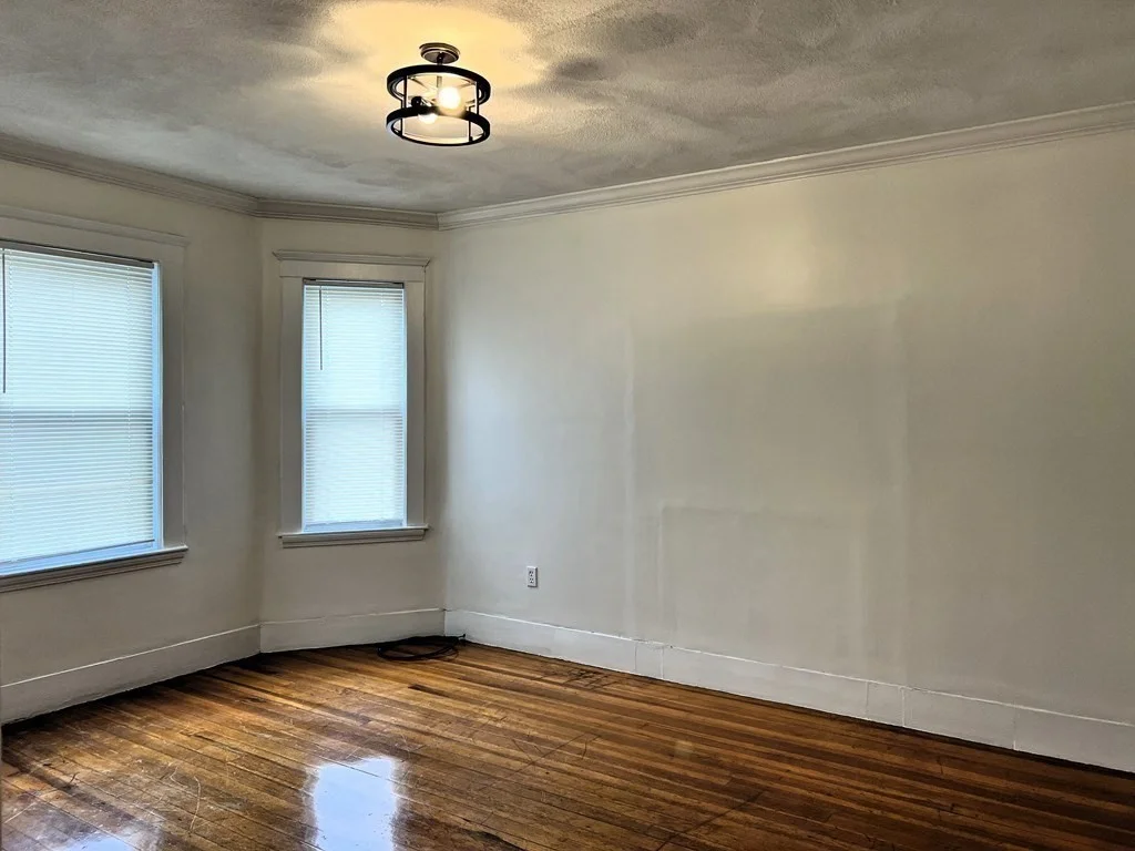 3 bed, 1 bath apartment for rent at 4412 Washington St Unit 3, Roslindale — photo 8 of 9