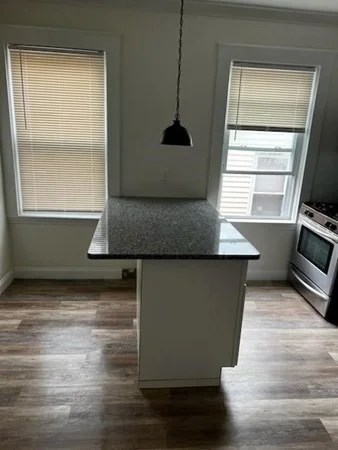 3 bed, 1 bath apartment for rent at 4412 Washington St Unit 3, Roslindale — photo 4 of 9