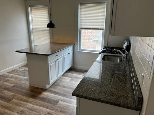 3 bed, 1 bath apartment for rent at 4412 Washington St Unit 3, Roslindale — photo 2 of 9