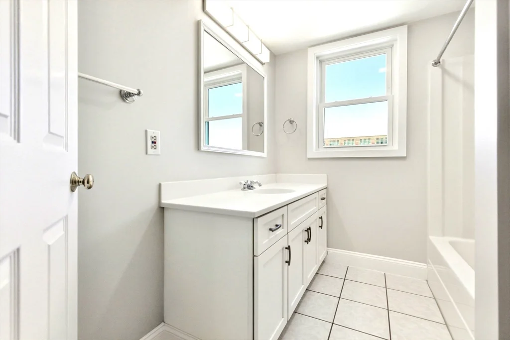 3 bed, 2 bath apartment for rent at 442 Main St, Charlestown — photo 13 of 23