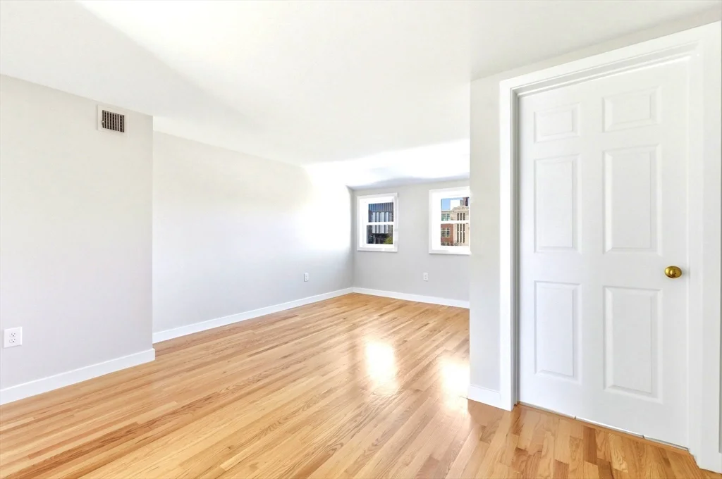 3 bed, 2 bath apartment for rent at 442 Main St, Charlestown — photo 14 of 23