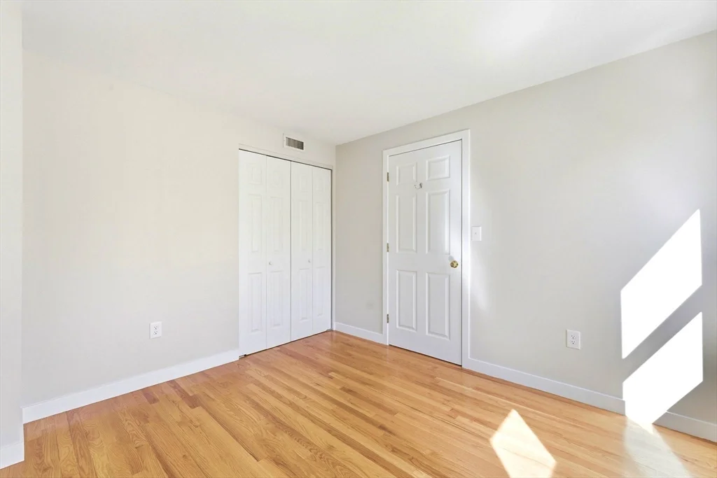 3 bed, 2 bath apartment for rent at 442 Main St, Charlestown — photo 12 of 23
